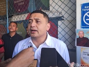 Appi Yakin Menang Pilwalkot Makassar karena Survei Naik Jelang Pencoblosan Appi Yakin Menang Pilwalkot Makassar karena Survei Naik Jelang Pencoblosan