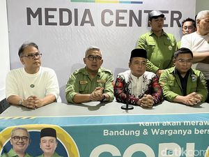 Unggul di QC, Farhan-Erwin Tunggu Hasil Resmi KPU Pilwalkot Bandung Unggul di QC, Farhan-Erwin Tunggu Hasil Resmi KPU Pilwalkot Bandung