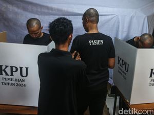 Potret ODGJ di Bekasi Ikut Nyoblos Pilkada 2024 Potret ODGJ di Bekasi Ikut Nyoblos Pilkada 2024