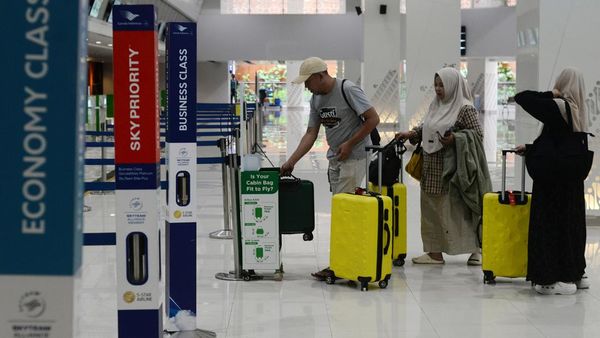 Potret Penumpang Pesawat Jelang Nataru
