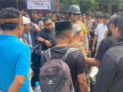 Pendukung Antarpaslon Pilkada Mamuju Ricuh Depan TPS, Ada Bawa Parang