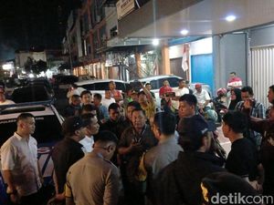 Situasi Terkini Lokasi 2 Wanita Diduga Timses di Pilkada Batam Kepergok Jemput Uang Situasi Terkini Lokasi 2 Wanita Diduga Timses di Pilkada Batam Kepergok Jemput Uang