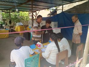 Antusias Kaum Disabilitas di NTT Saat Mencoblos Pilkada 2024