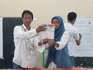 Lawan Kotak Kosong, Cabup Ciamis Herdiat Menang di Tempatnya Nyoblos