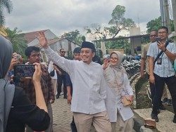 Video: Suswono Nyoblos di Bogor, Jalan Kaki ke TPS