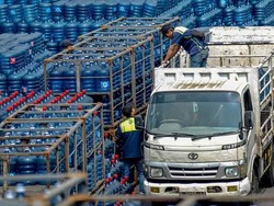 Pemerintah Diminta Izinkan Angkutan AMDK Beroperasi Saat Libur Nataru