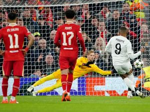 Real Madrid Dibantai Liverpool, Mbappe Disebut Mbappuk