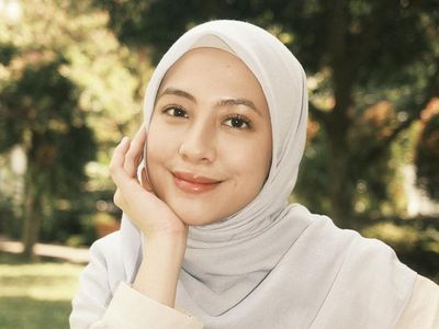 Potret Zara Adhisty Berhijab, Disebut Lebih Adem