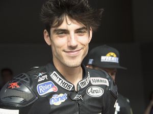 Potret Axel Pons, Dulu Model dan Pembalap Tampan Kini Viral Bak Gelandangan Potret Axel Pons, Dulu Model dan Pembalap Tampan Kini Viral Bak Gelandangan