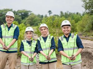 Bukit Asam Gandeng Warga Desa Sidodadi Selamatkan Ekosistem Pesisir Bukit Asam Gandeng Warga Desa Sidodadi Selamatkan Ekosistem Pesisir