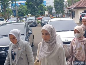 Cerai dari Armor Toreador, Cut Intan Dapat Hak Asuh Anak