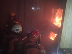Emperor Spa Surabaya Terbakar, 2 Karyawan Sesak Napas