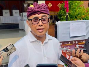 Klaim Menang 74%, Jaya-Wibawa Siap Rangkul Ambara-Adi Klaim Menang 74%, Jaya-Wibawa Siap Rangkul Ambara-Adi