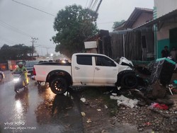 Detik-detik Hilux Tabrak 10 Kendaraan di Cipondoh hingga Korban Bergeletakan