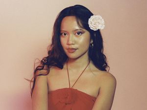 Masa Pendewasaan LEDI Lewat 5 Lagu di Shes 24 Masa Pendewasaan LEDI Lewat 5 Lagu di Shes 24