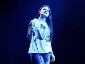 Foto: Rocker Transgender Ingin Kembali Jadi Pria, Ngaku Alami Disforia Gender