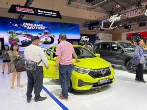 Permintaan Kredit Mobil LCGC Merosot Imbas Kelas Menengah Turun Kasta Permintaan Kredit Mobil LCGC Merosot Imbas Kelas Menengah Turun Kasta