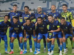Pertarungan Seru: Persib Bandung Hadapi Arema FC di Lapangan Hijau