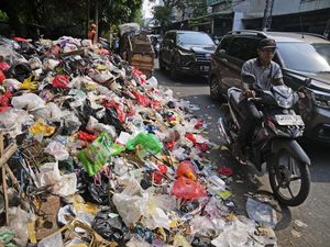 BRIN Kembangkan Teknologi Radiasi untuk Atasi Limbah Plastik BRIN Kembangkan Teknologi Radiasi untuk Atasi Limbah Plastik
