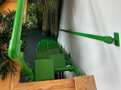 Uji Nyali, Berani Nggak Naik Tangga Mengerikan Ini?