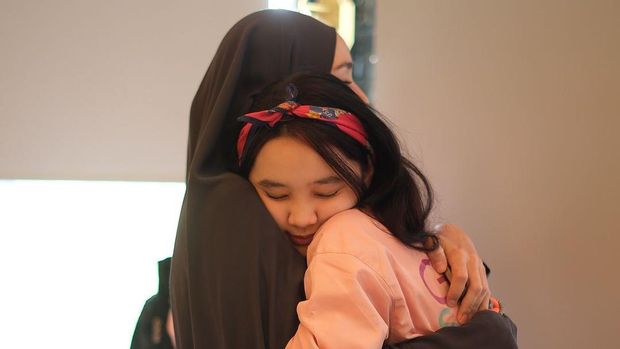 Zaskia Adya Mecca dan Kana Sybilla Zaskia Adya Mecca dan Kana Sybilla