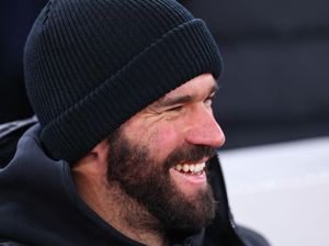 Alisson: Habiskan Kontrak di Liverpool Dulu, Baru Mudik ke Brasil Alisson: Habiskan Kontrak di Liverpool Dulu, Baru Mudik ke Brasil