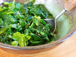 Rahasia Masak Bayam Enak dan Tetap Sehat, Coba 6 Cara Ini