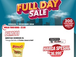 Cuma di Transmart Full Day Sale, Minyak Goreng 2 Liter Murah Banget