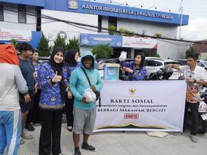 Imigrasi Medan Berbagi Makanan Bergizi Gratis ke Masyarakat Imigrasi Medan Berbagi Makanan Bergizi Gratis ke Masyarakat
