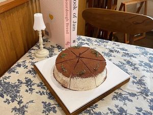 5 Kafe Kekinian di Jakbar untuk Ngopi dan Ngemil Dessert 5 Kafe Kekinian di Jakbar untuk Ngopi dan Ngemil Dessert