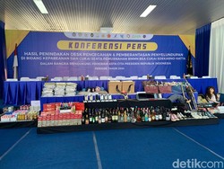 Bea Cukai Gagalkan Penyelundupan iPhone 16-Miras, Nilainya Miliaran Rupiah