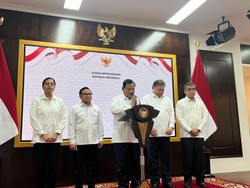 Prabowo Umumkan Upah Minimum, Tahun 2025 Naik 6,5 Persen