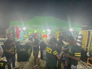 BRI Liga 1 Bergulir Omzet Pedagang Kecil Pun Mengalir BRI Liga 1 Bergulir Omzet Pedagang Kecil Pun Mengalir