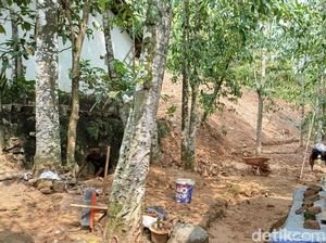 Sepekan Longsor Sidorejo Godean, Keluarga Suparjan Masih Ngungsi Sepekan Longsor Sidorejo Godean, Keluarga Suparjan Masih Ngungsi