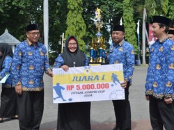 Pesan Wabup Gresik di HUT KORPRI & PGRI: Tingkatkan Profesionalisme