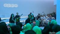 Sal Priadi Ramaikan Penjualan Perdana Oppo Find X8 Series