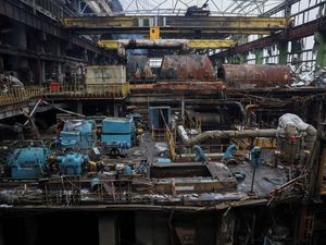 Rudal Rusia Hantam Pembangkit Energi, Ukraina Alami Pemadaman Rudal Rusia Hantam Pembangkit Energi, Ukraina Alami Pemadaman