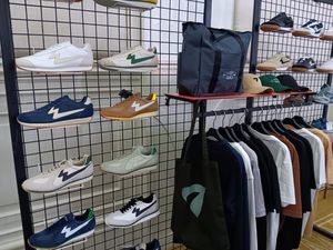 PHK Massal Hantui Bisnis Sepatu, Eagle Ikut Kena Dampak?