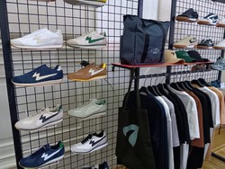 PHK Massal Hantui Bisnis Sepatu, Eagle Ikut Kena Dampak?