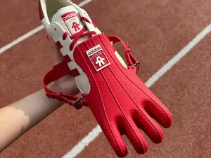 Adidas dan Avavav Rilis Sepatu Jari Rp 4 Juta, Yay or Nay?