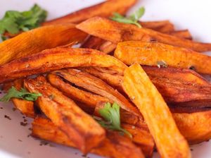 Tips Panggang Ubi Jalar Pakai Air Fryer Agar Hasilnya Renyah Tips Panggang Ubi Jalar Pakai Air Fryer Agar Hasilnya Renyah