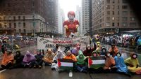 Parade Thanksgiving di AS Diwarnai Aksi Dukungan untuk Gaza