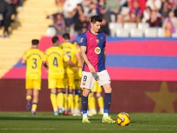 Lewandowski Melempem, Barcelona Suram