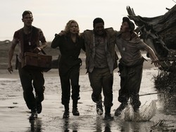 Sinopsis Film Shadow in The Cloud, Teror Misterius Dalam Pesawat Tempur
