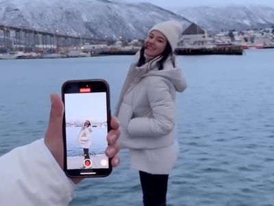 Potret Gading Marten Liburan Bareng Medina Dina, Nikmati Aurora di Norwegia