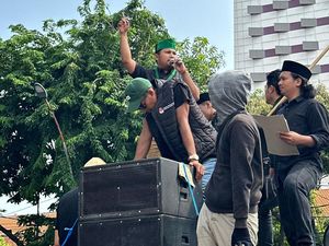 HMI Jatim Buka Suara Soal Rencana Kenaikan Pajak 12% HMI Jatim Buka Suara Soal Rencana Kenaikan Pajak 12%