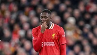 Ibrahima Konate juga masuk rumor ke Madrid. Bek Prancit itu menjadi andalan di Liverpool, yang membantunya meraih gelar Premier League musim ini. (Foto: DeFodi Images via Getty Images/DeFodi Images)
