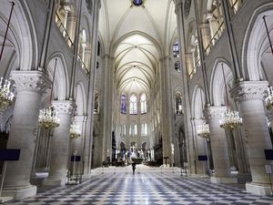 Katedral Notre-Dame Dibuka Lagi, Keindahannya Kini Lebih Memukau Katedral Notre-Dame Dibuka Lagi, Keindahannya Kini Lebih Memukau