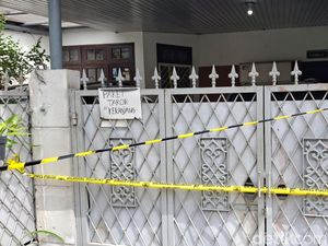 Video: Remaja Bunuh Ayah-Nenek di Cilandak Ikut Ujian Sekolah dari LPAS Video: Remaja Bunuh Ayah-Nenek di Cilandak Ikut Ujian Sekolah dari LPAS