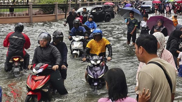 Potret Banjir Terburuk dalam Satu Dekade yang Melanda Malaysia